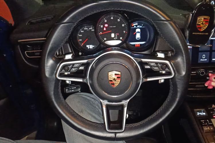 Used Porsche Macan 2020 Macan 2.0T Steering Wheel