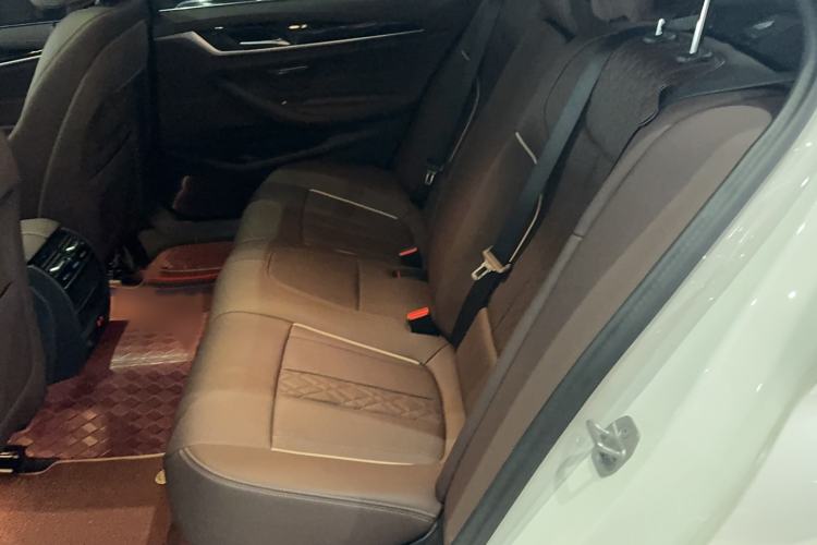 Used BMW 5 Series 2022 Second Facelift 525Li M Sport Package