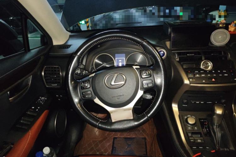 Used Lexus NX 2015 300h All-Wheel-Drive Fēngzhì Edition Steering Wheel