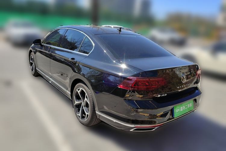 Used Volkswagen Magotan 2026 30 Million Vehicles Selected Model 380TSI DSG Luxury Edition Rear Left 45 Deg