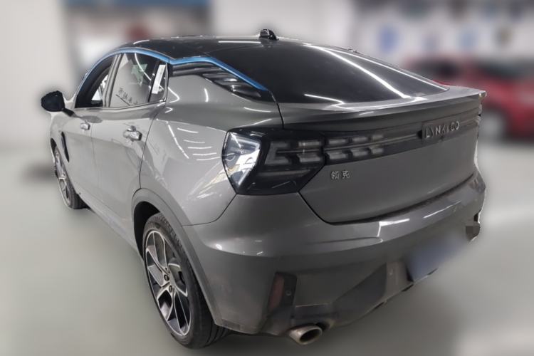 Used Lynk & Co 05 2020 2.0TD Two-Wheel Drive Shine Halo Rear Left 45 Deg