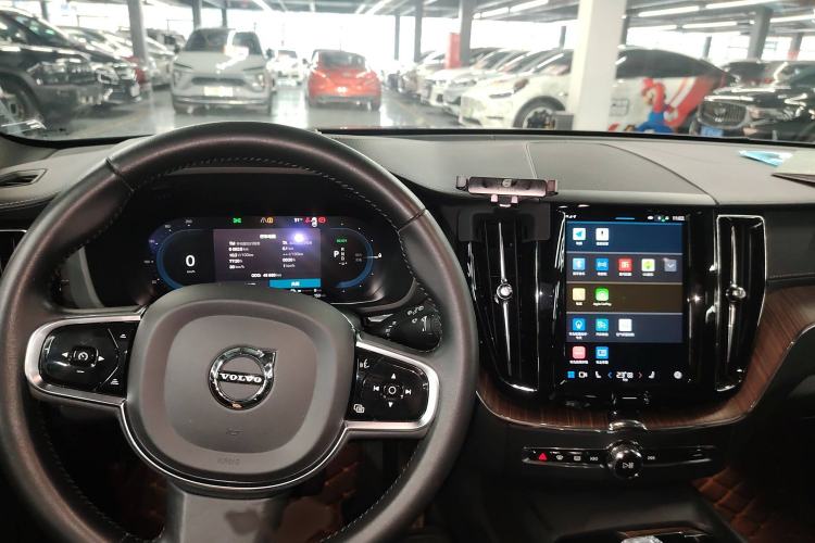 Used Volvo XC60 New Energy 2022 T8 Plug-in Hybrid All-Wheel Drive Smart Luxury Edition