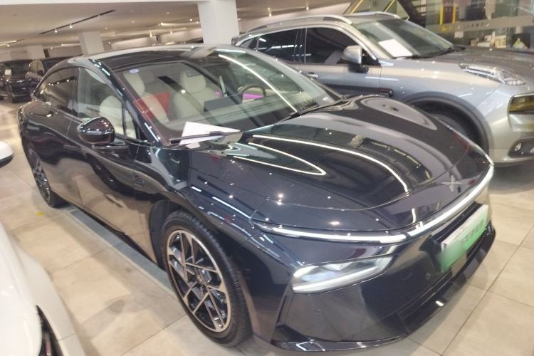 Used XPeng P7+ 2024 Long-Range Max Front Right 45 Deg