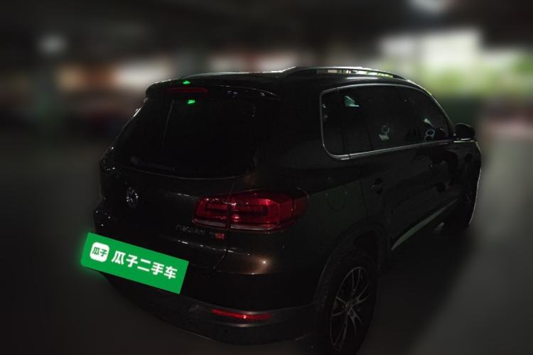 Used Volkswagen Tiguan 2015 1.8TSI Automatic Two-Wheel Drive Luxury Model Rear Right 45 Deg