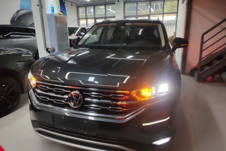 Used Volkswagen Tayron 2020 330TSI Two-Wheel Drive Luxury Smart Connectivity Version
