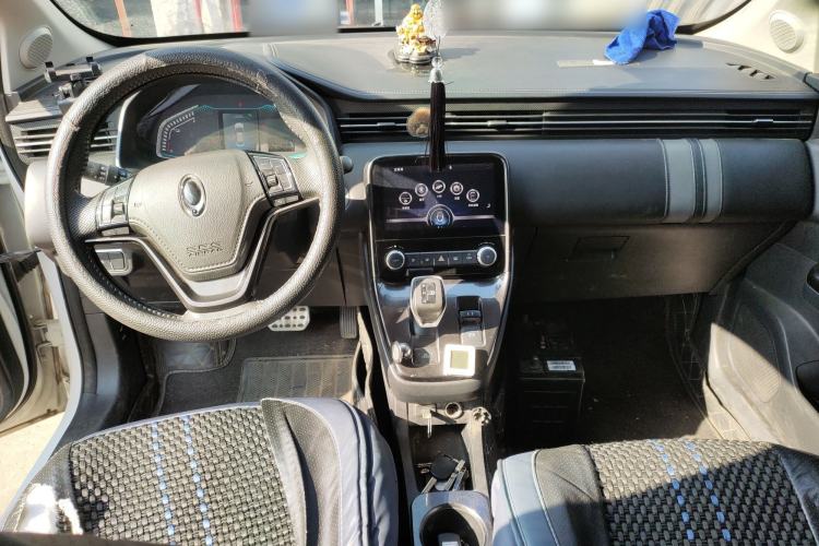 Used ORA iQ 2018 High-Range Version Smart Connectivity Model
