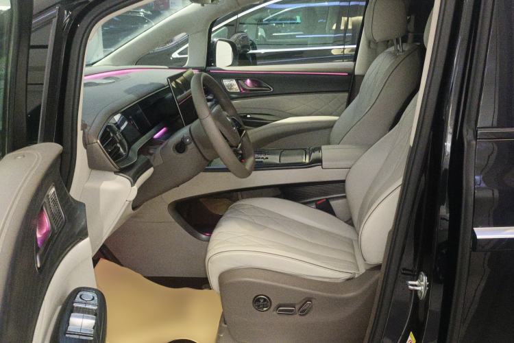 Used Denza D9 2022 DM-i 970 Four-Wheel Drive Prestige Model