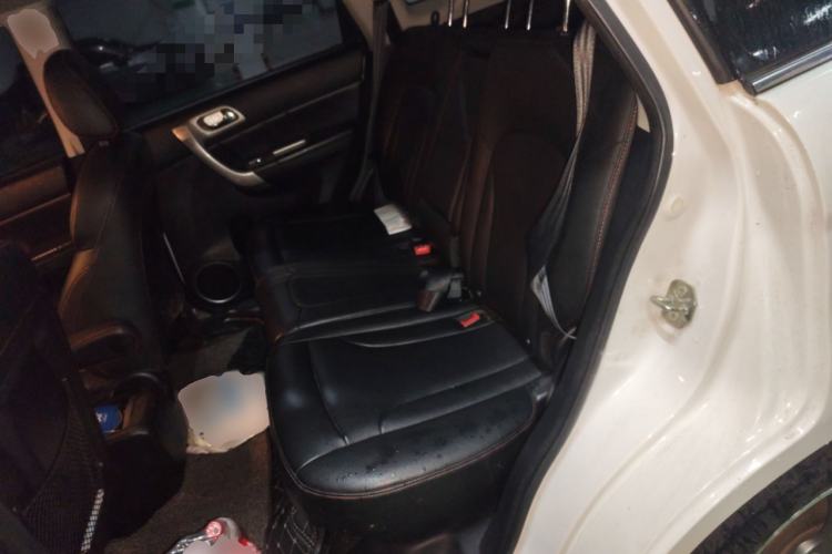 Used Haval H6 2015 Upgraded Model 1.5T Manual Two-Wheel Drive Elite Version
