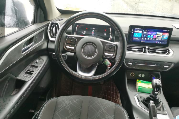 Used Great Wall King Kong Poer 2022 2.0T Manual Diesel Two-Wheel Drive Elite Version with Long Bed GW4D20M Steering Wheel