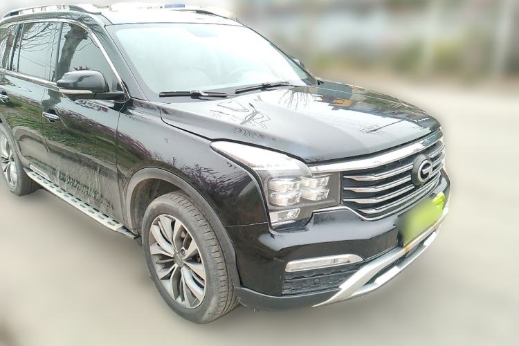 Used GAC Trumpchi GS8 2017 320T Two-Wheel Drive Luxury Smart Connectivity Version (7 Seats) Front Right 45 Deg