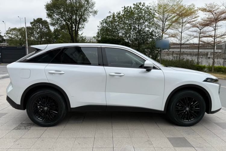 Used Venucia V 2021 260T Idol Edition