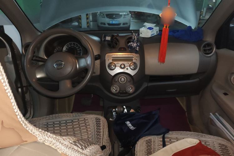 Used Nissan March 2010 1.5L Automatic Easy-Style Version Center Console