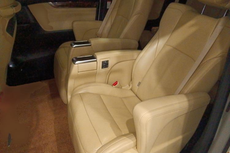 Used Toyota Alphard 2019 Dual-Engine 2.5L Luxury Edition Left Rear Seat