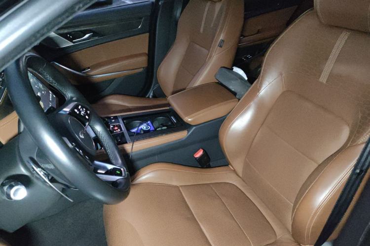 Used Jaguar XFL 2021 XFL 2.0T P300 All-Wheel-Drive Flagship Sport Edition Left Front Seat