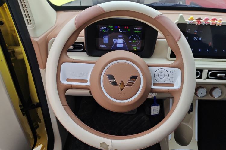 Used Wuling Hongguang MINIEV 2024 3rd Generation 215km Advanced Version
