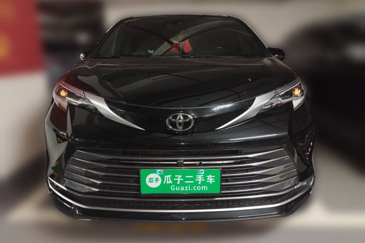 Used Toyota SIENNA 2024 2.5L Hybrid Four-Wheel Drive Prestige Edition
