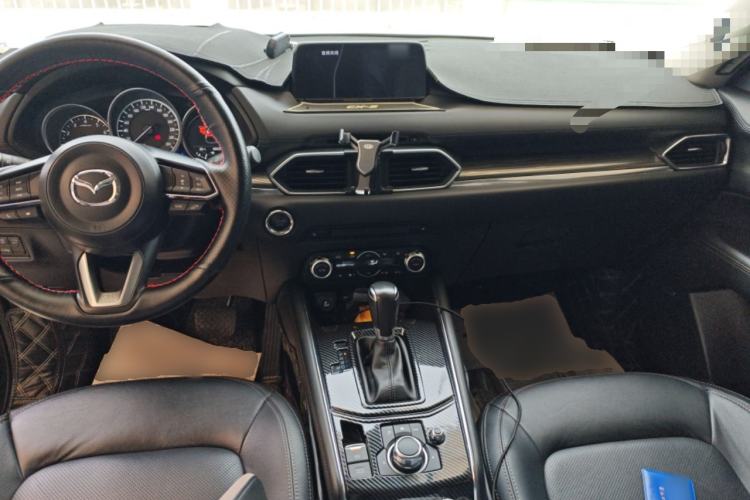 Used Mazda CX-5 2017 2.5L Automatic 4x4 Flagship Version China VI Standard Center Console