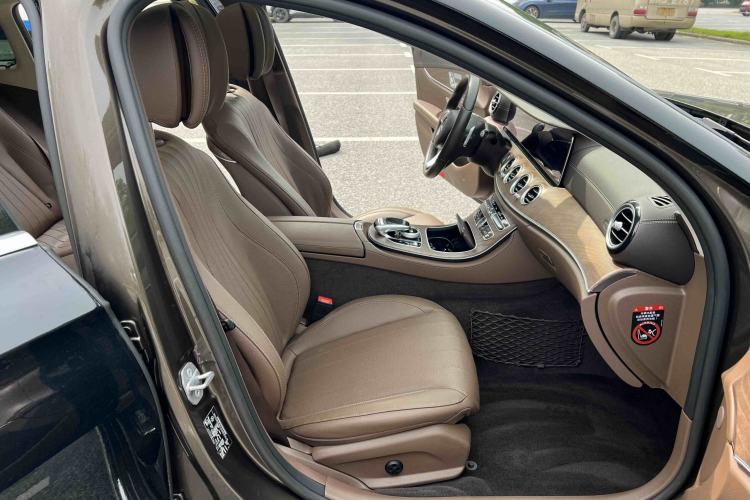 Used Mercedes-Benz E-Class 2018 Facelift E 300 L Luxury Edition