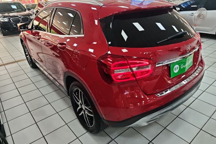 Used Mercedes-Benz GLA 2016 GLA 200 Fashion Model Rear Left 45 Deg