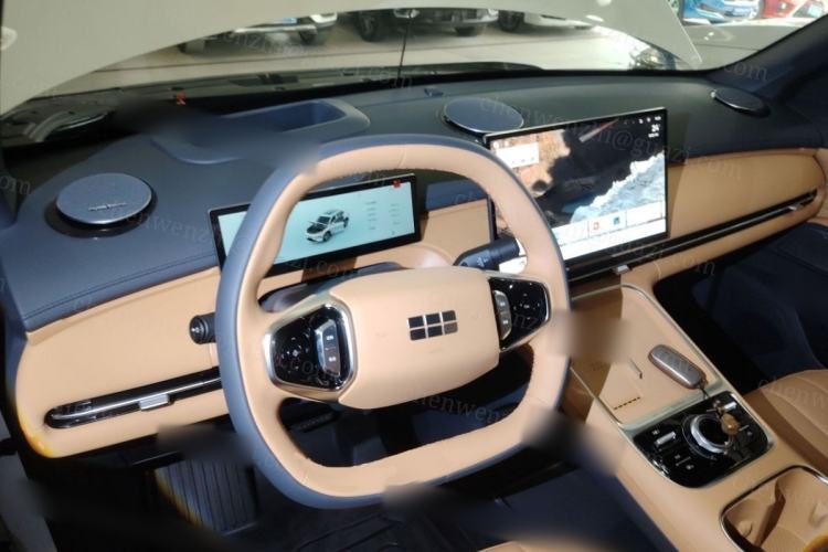 Used Geely Galaxy Galaxy Xingjian 7 EM-i 2025 120km Exploration+ Version
