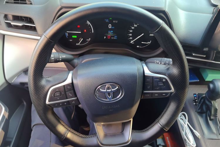 Used Toyota SIENNA 2023 2.5L Hybrid Comfort Edition