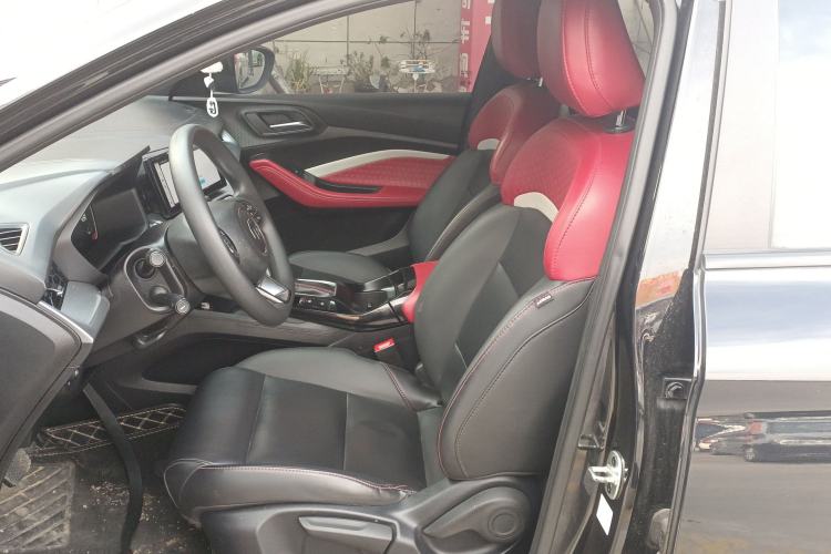 Used MG 5 2022 180 DVVT CVT Youth Luxury Edition
