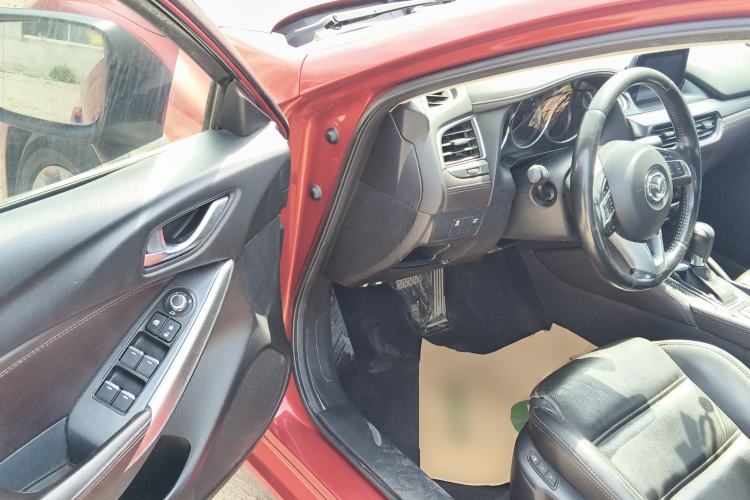 Used Mazda Atenza 2017 2.0L Blue Sky Luxury Edition Driver Seat