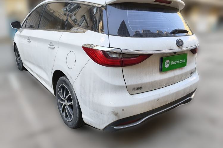 Used BYD Song MAX 2017 1.5T Automatic Smart Connect Luxury 7-Seater
