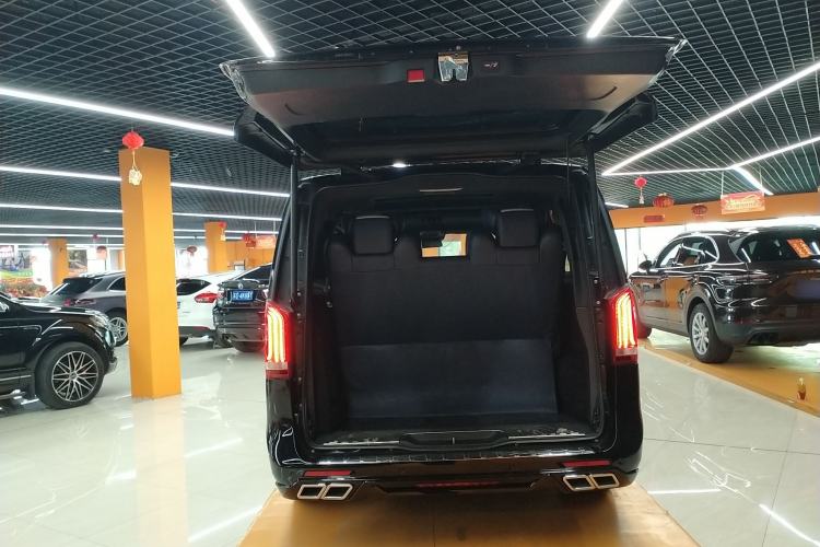 Used Mercedes-Benz V-Class 2018 V 260 L Prestige Extended Version China VI
