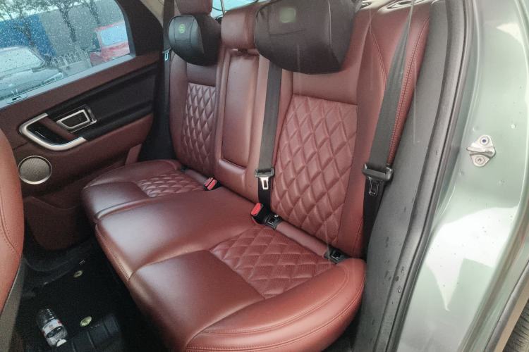 Used Land Rover Discovery Sport 2019 240 PS SE Version China VI Standard
