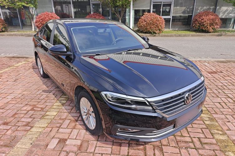 Used Volkswagen Lavida 2021 1.5L Automatic Comfort Edition Front Right 45 Deg