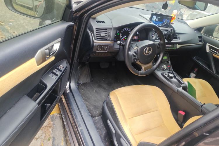 Used Lexus CT 2014 CT200h Elite Edition Monochrome
