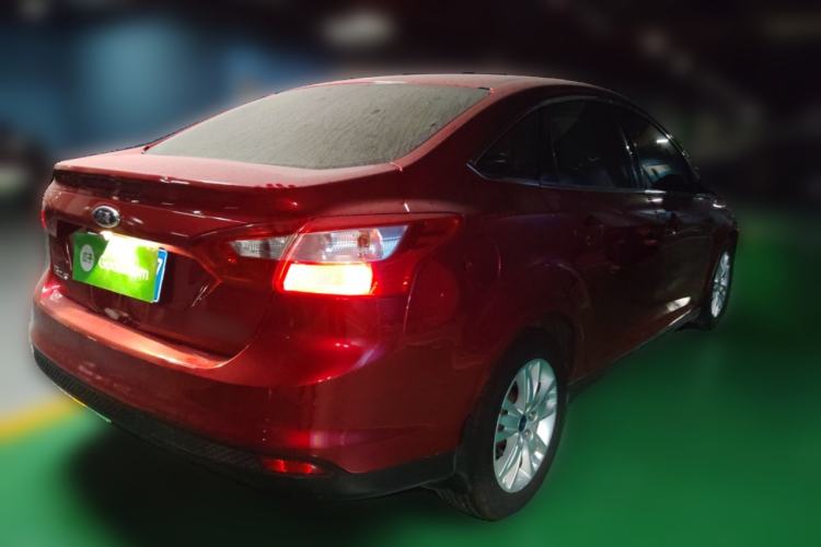 Used Ford Focus 2012 Sedan 1.6L Automatic Comfort Model
