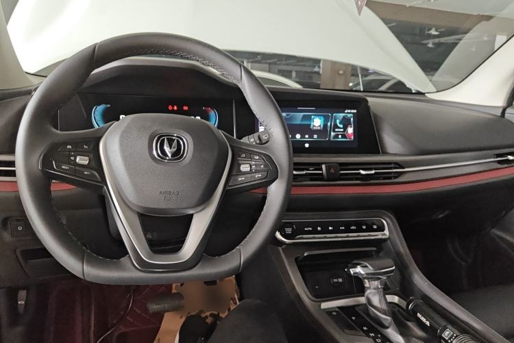 Used CHANGAN CS55PLUS 2020 1.5T Automatic Colorful Model Center Console