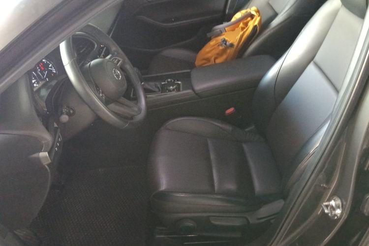 Used Mazda Mazda 3 Axela 2020 1.5L Automatic Luxury Version