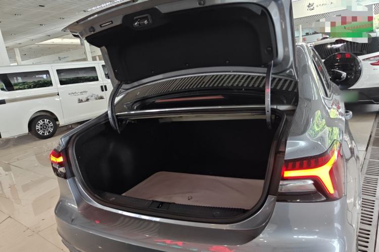 Used Roewe i6 MAX New Energy 2021 EV 500 Skyroof Deluxe Edition Trunk