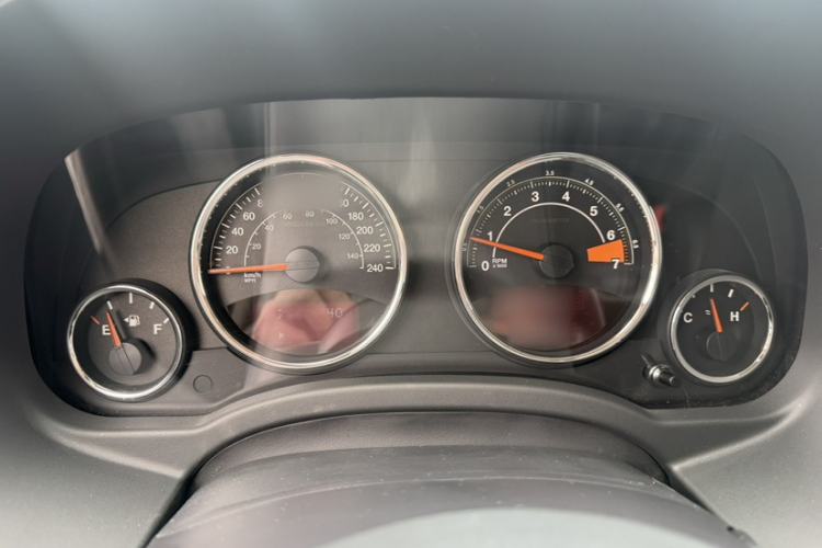 Used Jeep Compass 2014 2.0L two-wheel drive luxury version