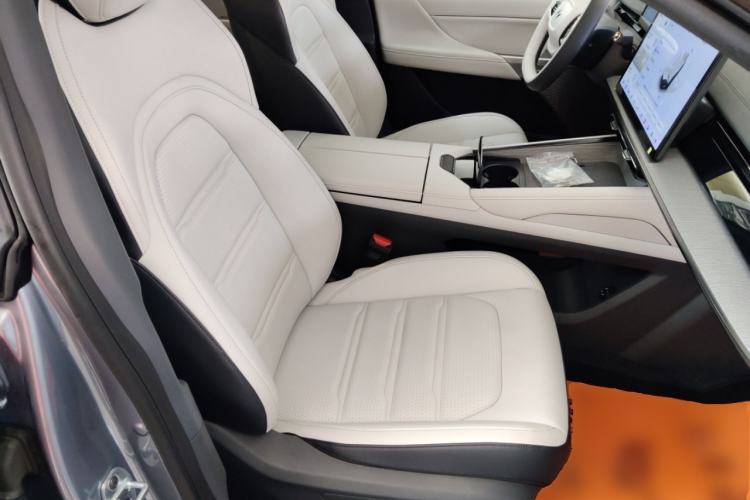 Used Dongfeng eπ eπ007 2024 530 Pro Version Right Front Seat