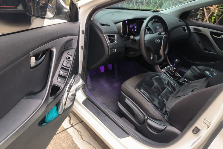 Used Hyundai Elantra (5th Generation / Langdong) 2016 1.6L Manual Luxury Model Driver Seat