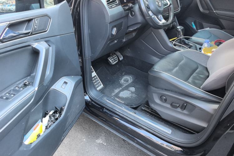 Used Volkswagen Tiguan L 2019 330TSI Automatic Two-Wheel Drive R-Line Flagship Model China VI Standard Driver Seat