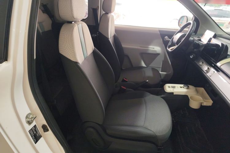 Used CHANGAN NEVO Lumin 2023 301km Honey Dew Edition