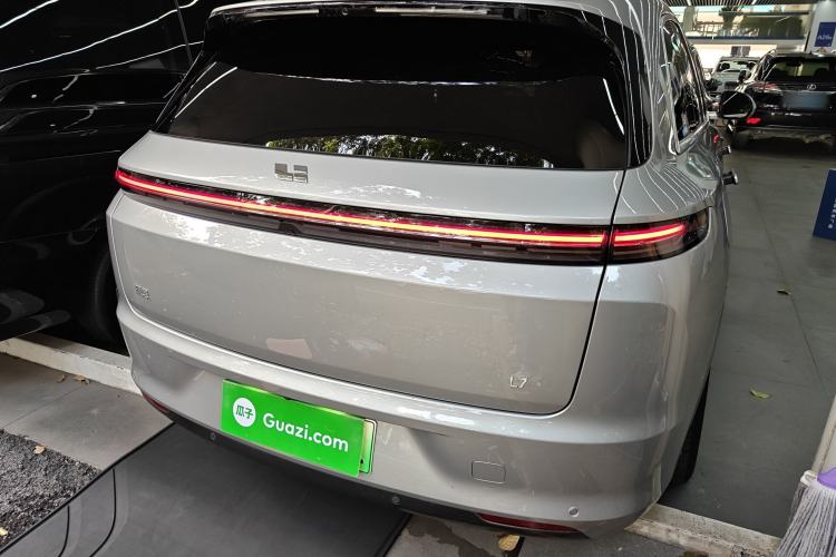 Used Li Auto L7 2023 Pro Model
