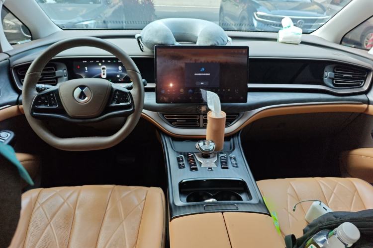 Used Denza D9 2022 DM-i 1040 Prestige Model