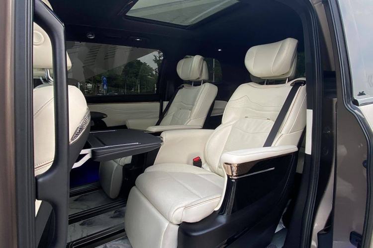 Used GAC Trumpchi M8 2023 Zongshi Series Dual-Motor Flagship Edition Interior 6