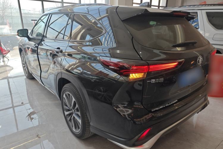 Used Toyota Crown Kluger 2026 Model 2.5L HEV All-Wheel-Drive Prestige Edition Exterior 3