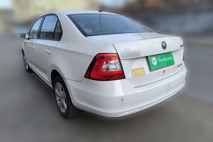 Used Skoda Rapid 2013 1.6L Manual Smart Selection Model