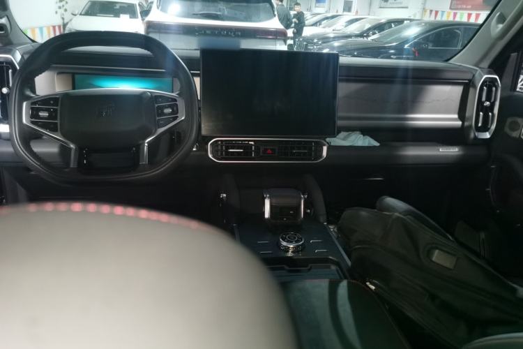 Used JETOUR Traveler 2023 2.0T All-Wheel-Drive CrossPRO
