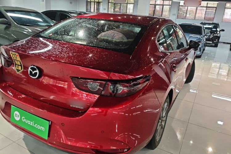 Used Mazda 3 Axela 2020 1.5L Automatic Luxury Version