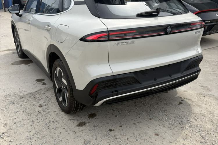 Used Baojun Yunhai 2024 140km Plug-in Hybrid Version Exterior 2