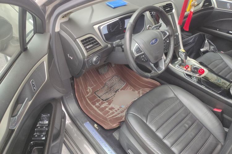 Used Ford Mondeo 2013 2.0L GTDi 200 Luxury Model
